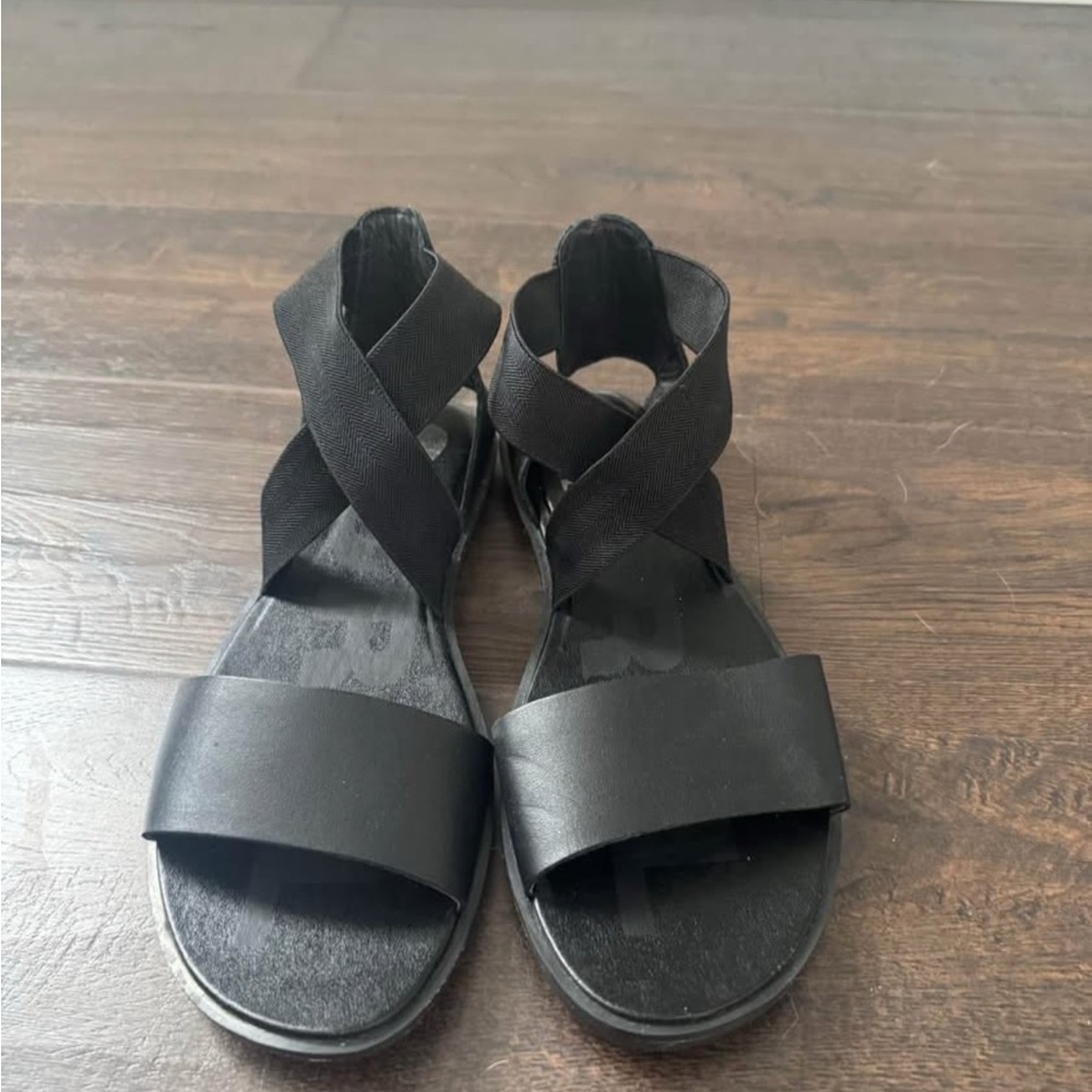 Sorel Women's Black Strappy Sandals
